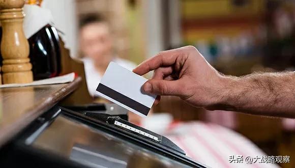 美国信用卡指南，美国人已经对信用卡上瘾了，70％的人离开信用卡根本无法生活